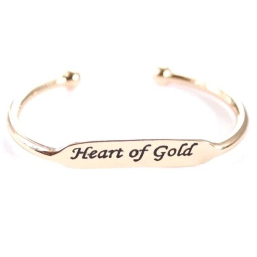 Avon 2016 "Heart of Gold" Cuff Bracelet Gold Plated Metal UNWORN in Box